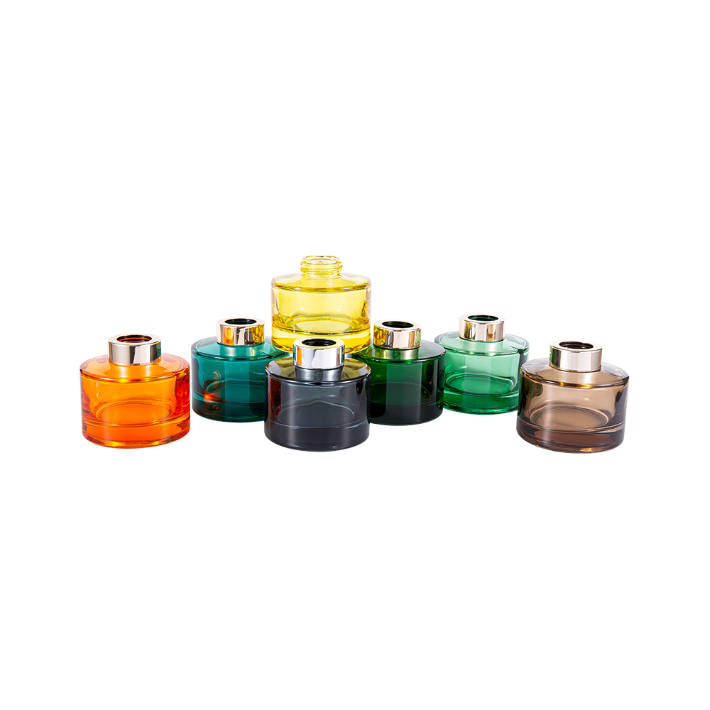 ขวดกระจายแสงเคลือบสีขนาด 100 มล. พร้อมฝาอลูมิเนียม UV ขนาดใหญ่ 28 มม